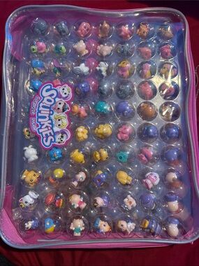 Squinkies® Collector Pack - Assorted Pink-Trimmed Mini Plush Figures